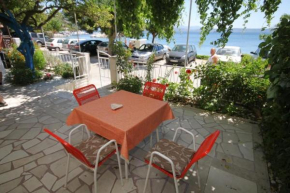  Apartment Podgora 6846a  Подгора